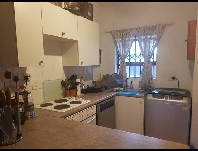 2 BEDROOM APARTMENT FOR SALE IN SUNNINGHILL